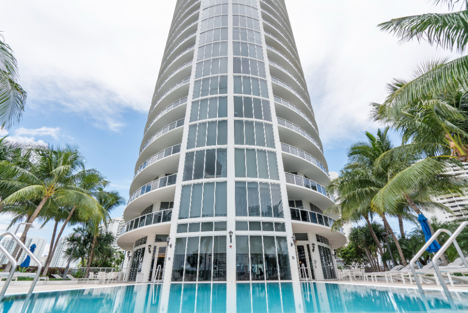 Bellini tower from the Intracoastal Waterway